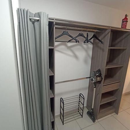 Studio Avec Parking Prive, Piscine Plage 300M Antibes Eksteriør billede
