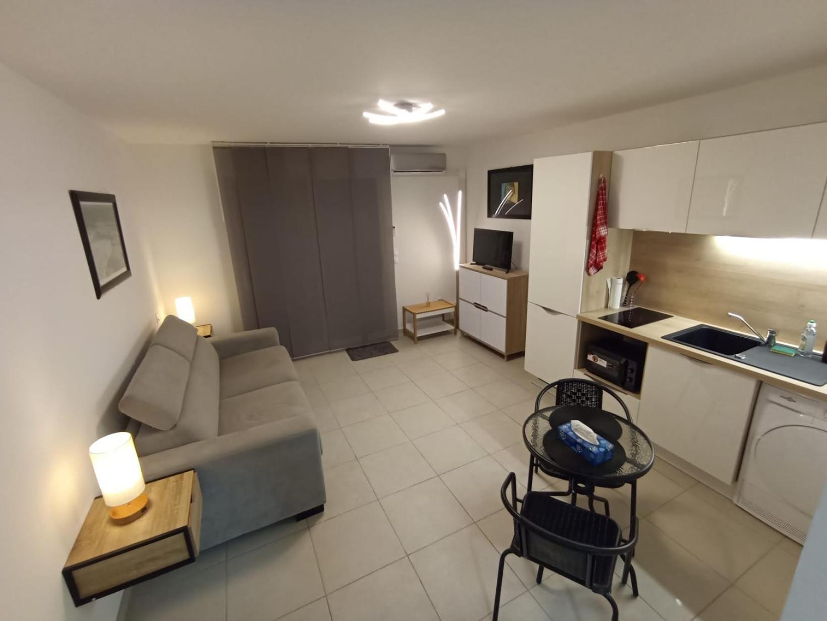 Studio Avec Parking Prive, Piscine Plage 300M Antibes Eksteriør billede