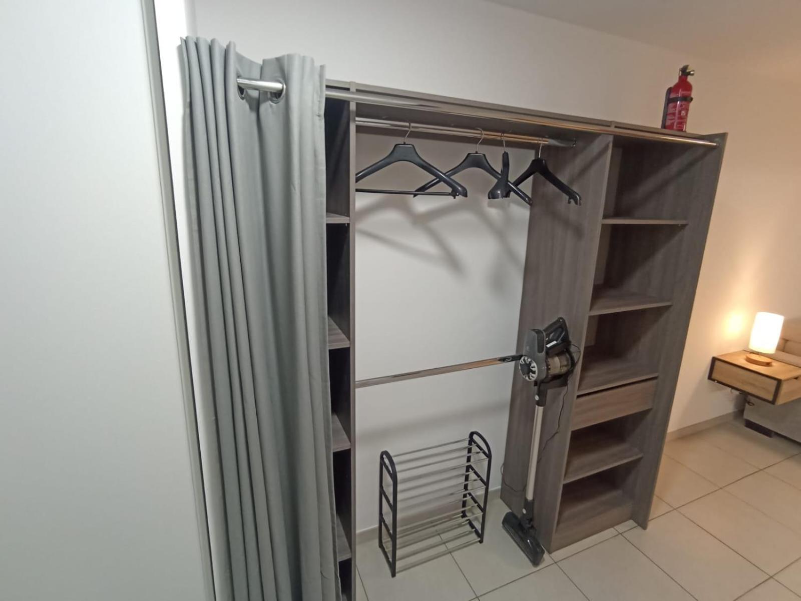 Studio Avec Parking Prive, Piscine Plage 300M Antibes Eksteriør billede