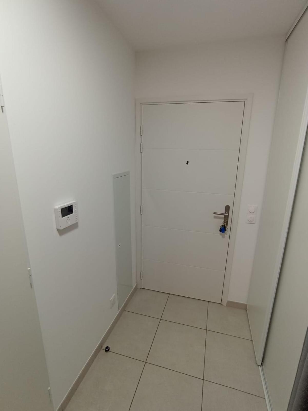 Studio Avec Parking Prive, Piscine Plage 300M Antibes Eksteriør billede